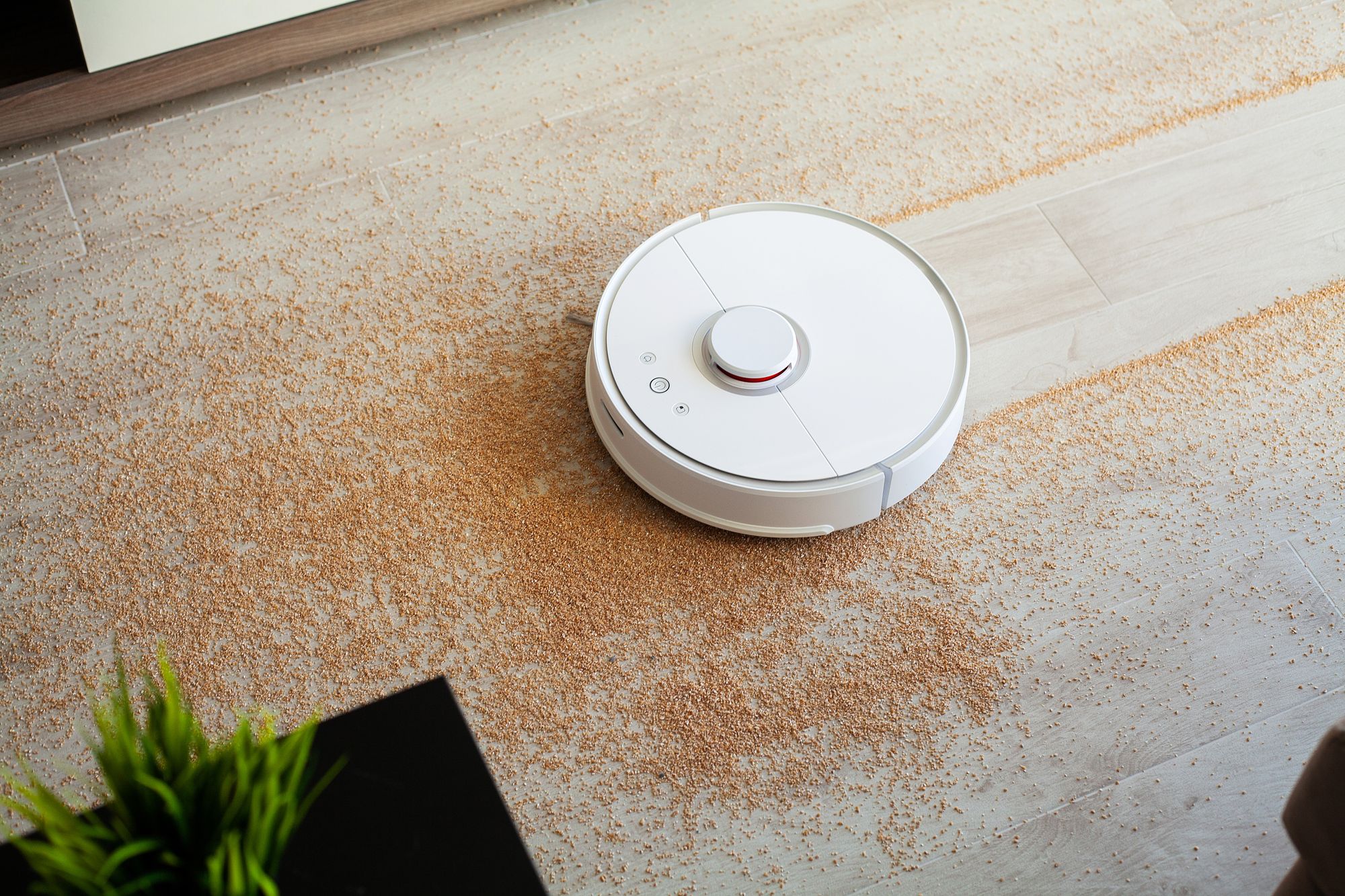 10 Closing Gifts That Will Keep You Top of Mind the Entire Year Robot vacuum